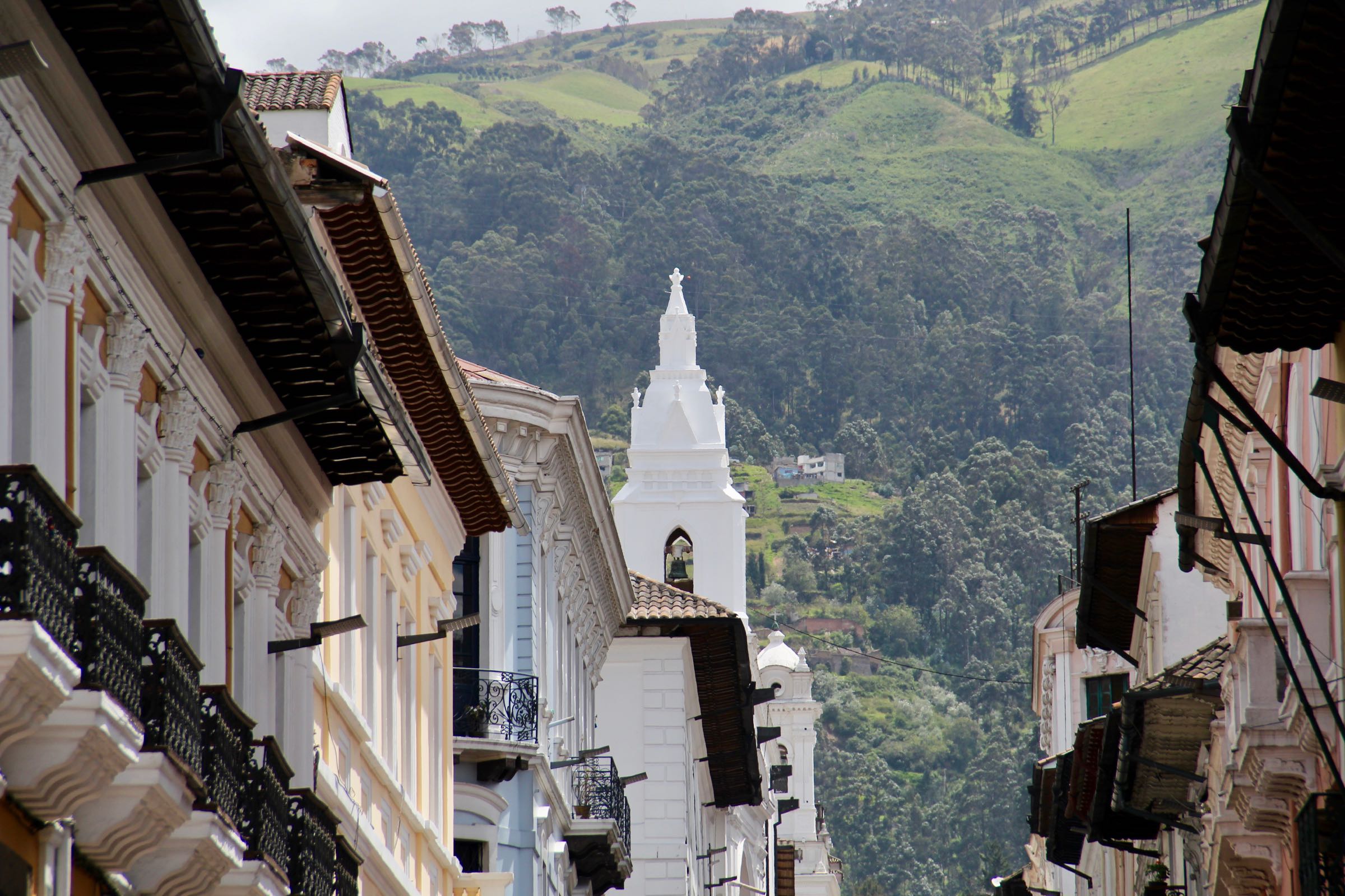 Straße in Quito, Ecuador