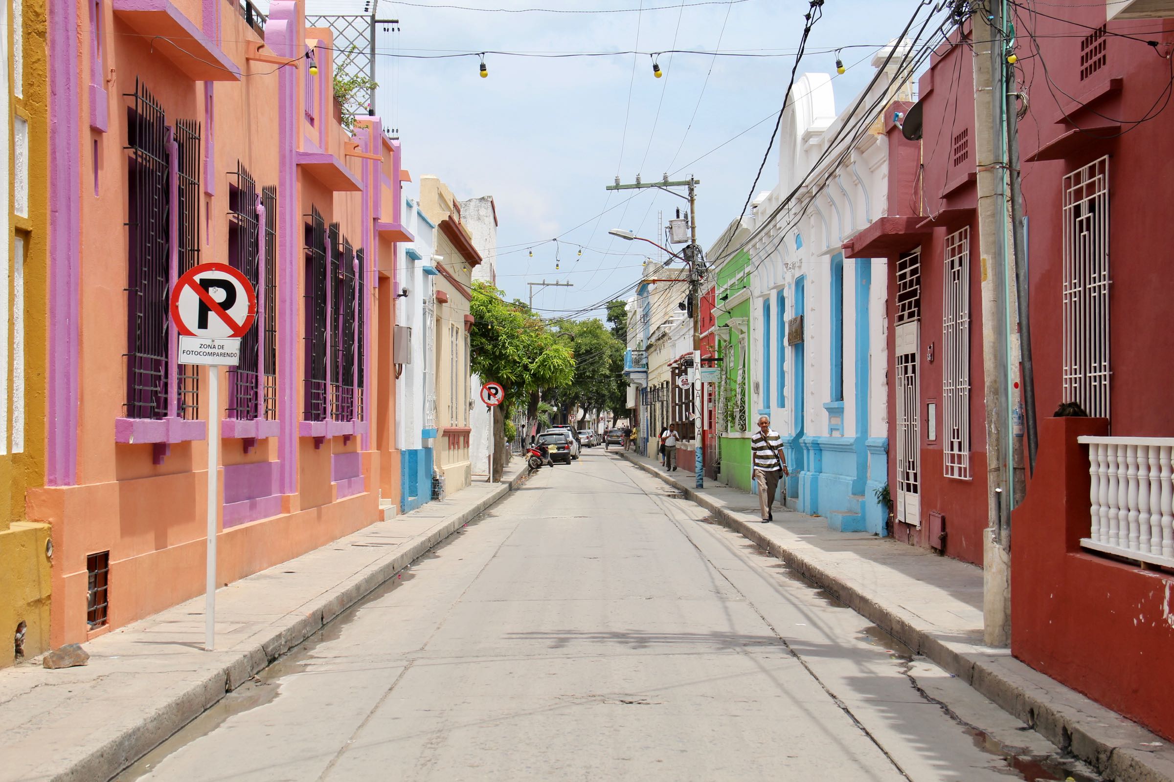 Straße in Santa Marta, Kolumbien