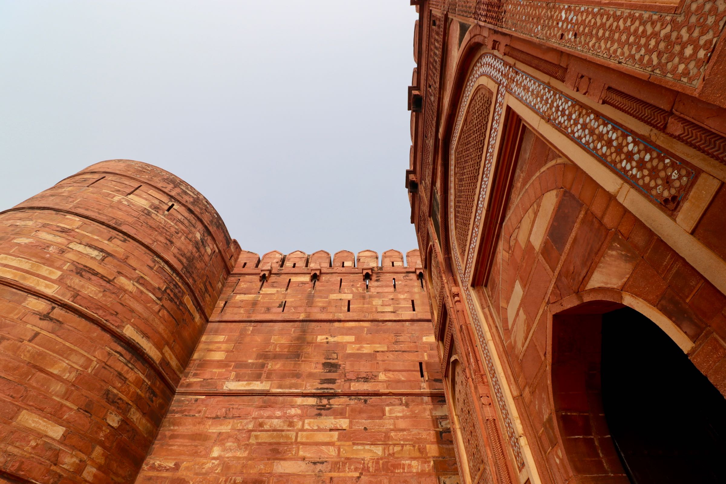 Tor im Roten Fort, Agra, Indien