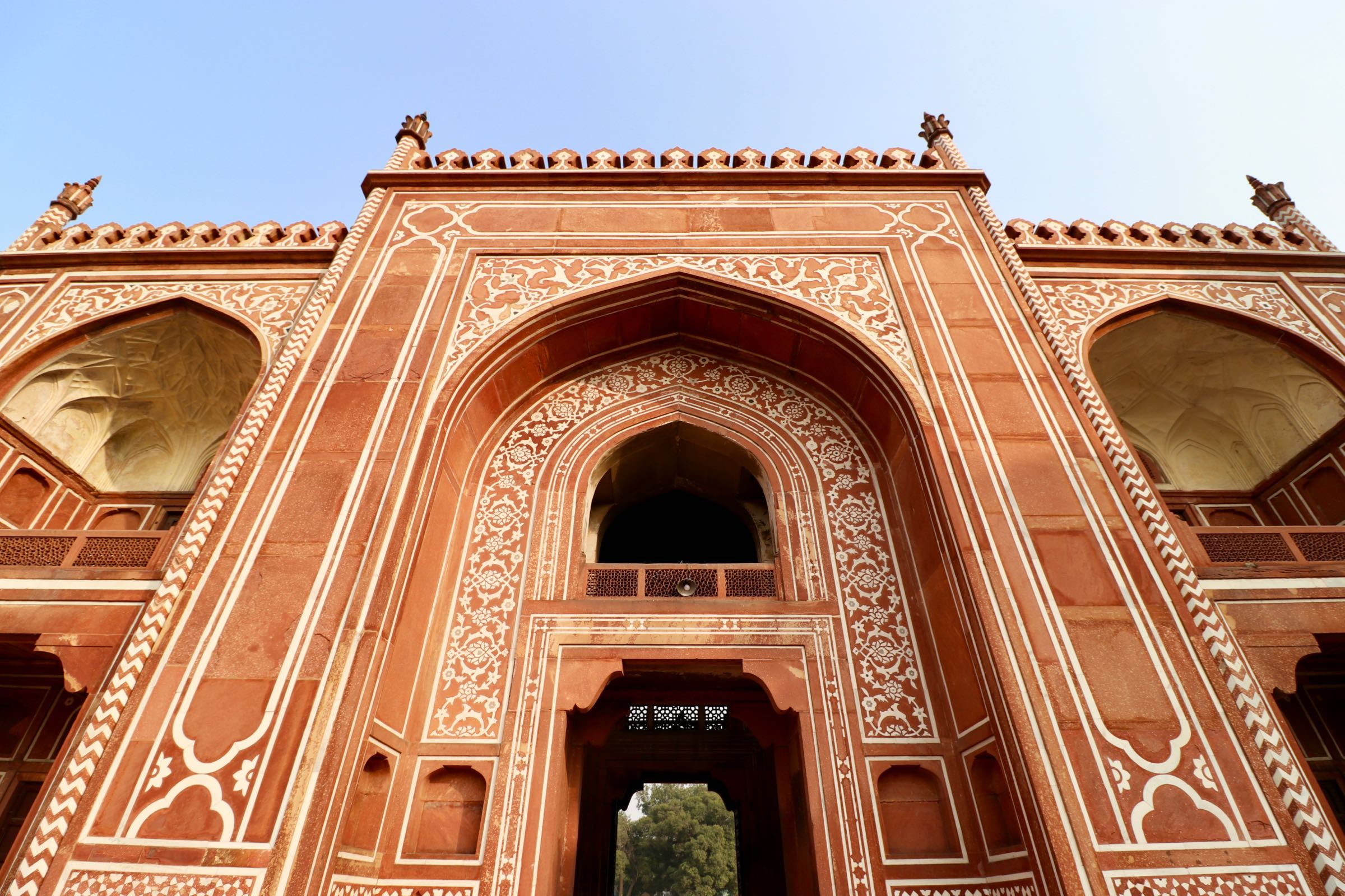 Torbau des Itimad-ud-Daula-Mausoleum, Agra, Indien