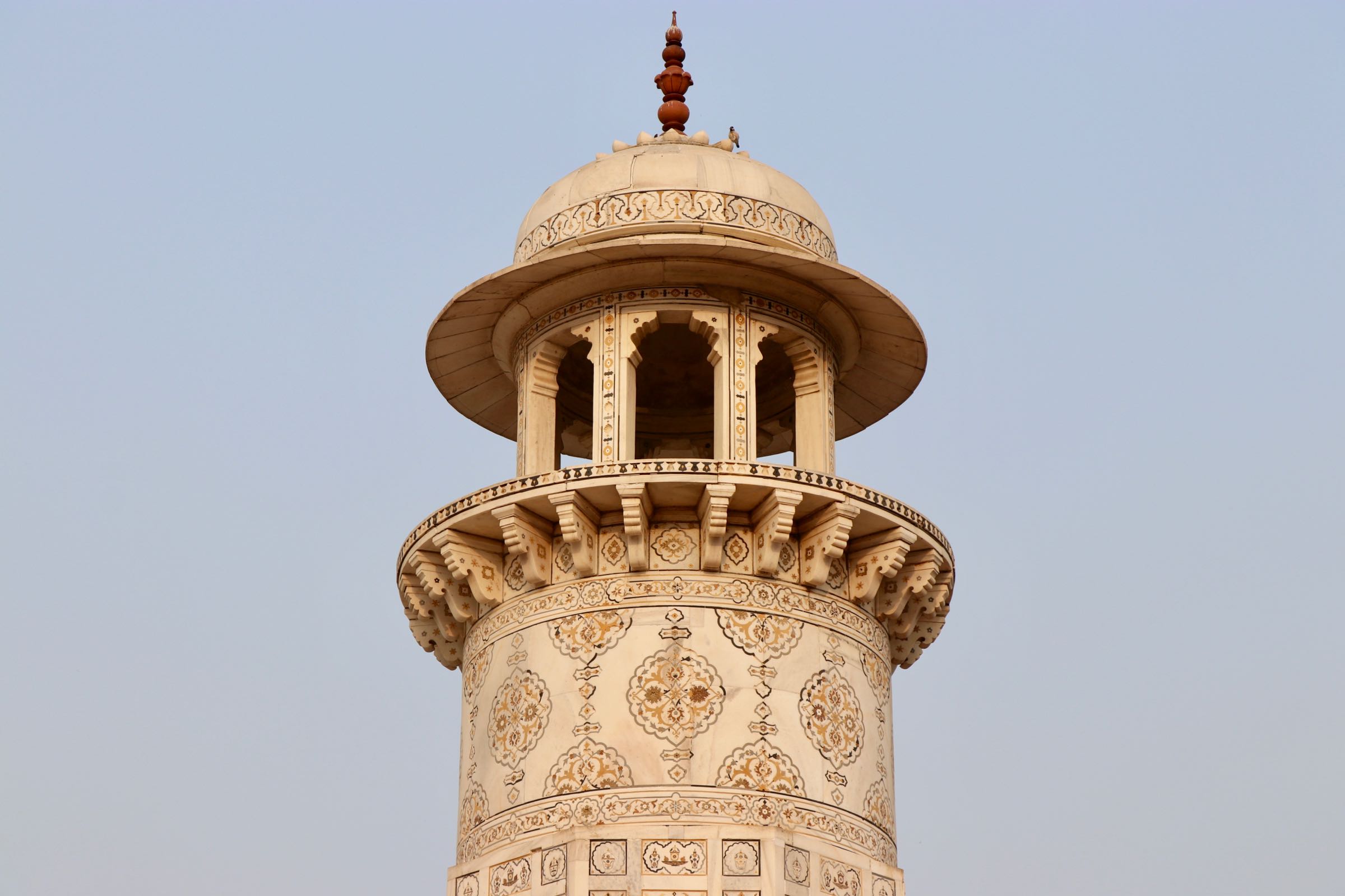 Minarett des Itimad-ud-Daula-Mausoleum, Agra, Indien