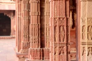 Säulen im Jodhabai-Palast, Fatehpur Sikri, Indien
