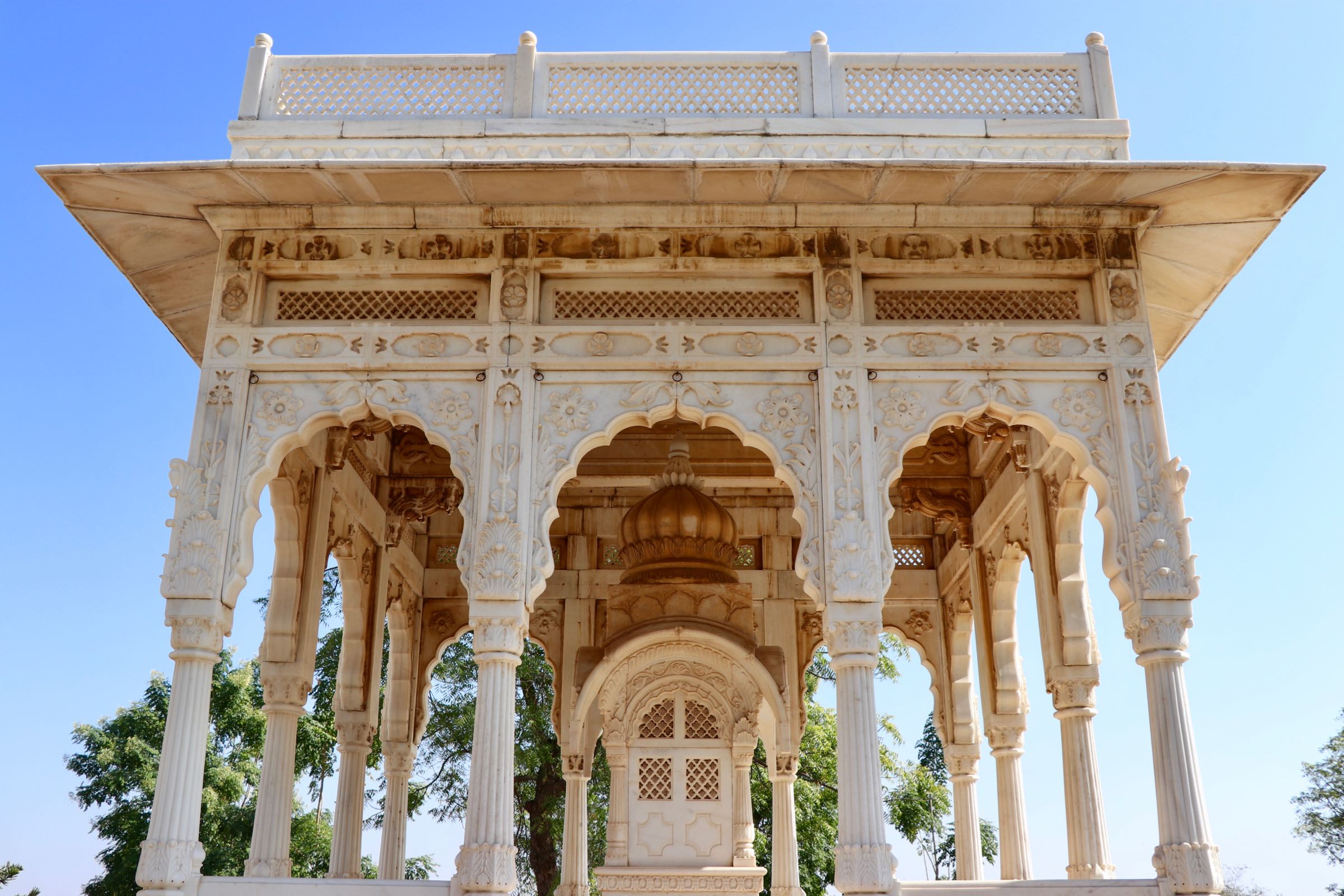Pavillon am Jaswant-Thada-Mausoleum, Jodhpur, Indien