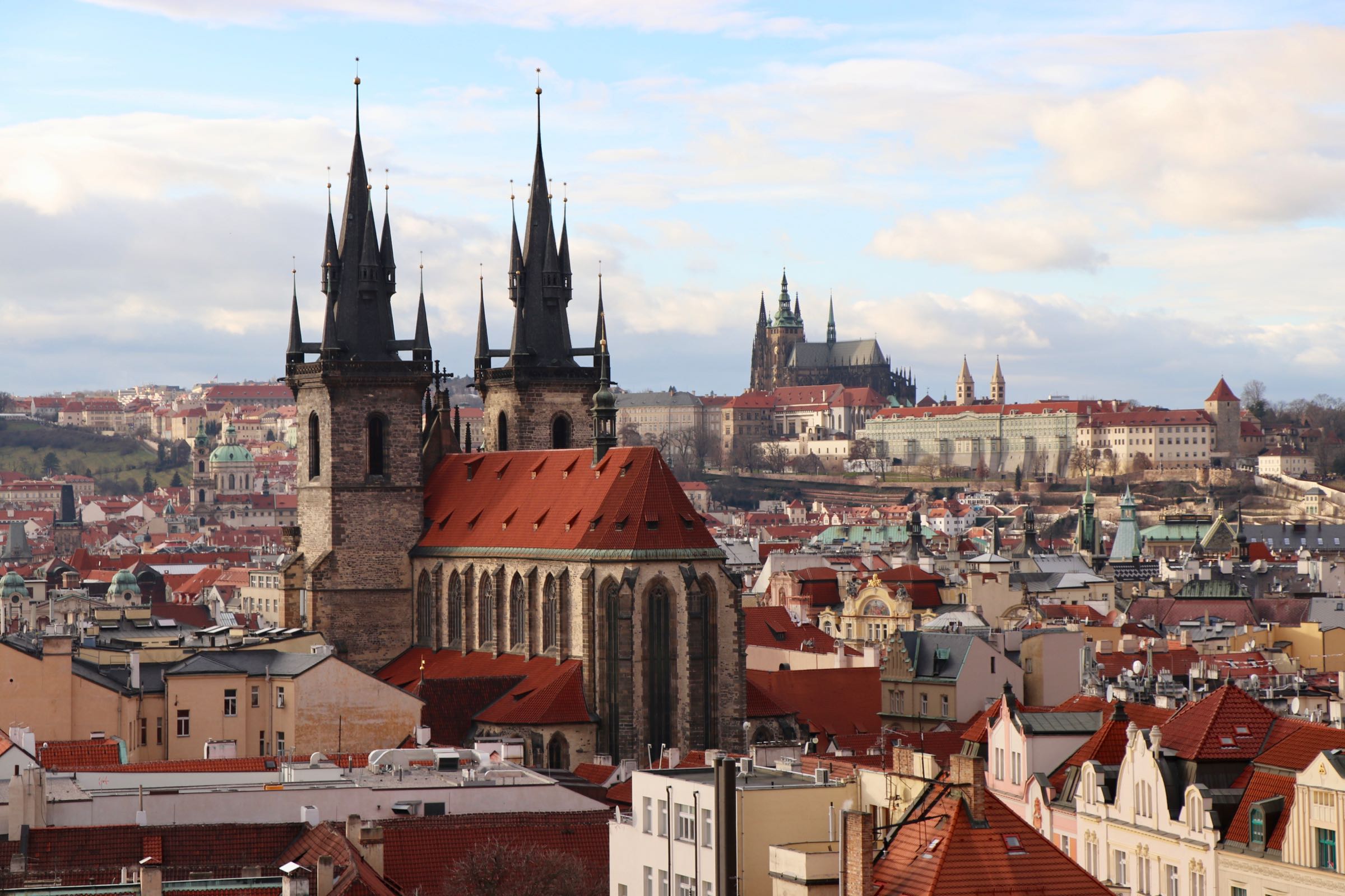Blick auf die Teynkirche, Prag, Tschechien