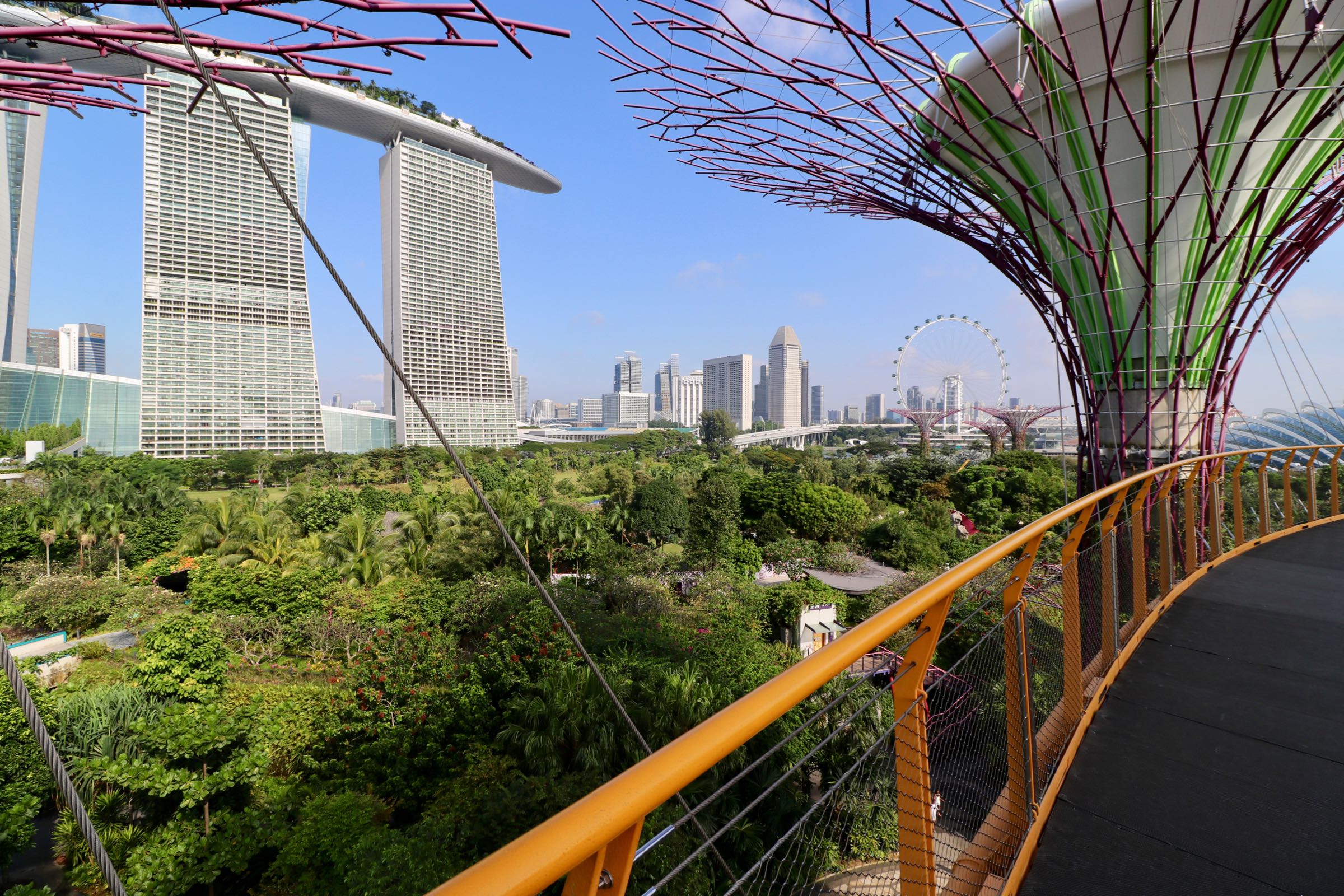 OCBC Skyway in den Gardens by the Bay, Singapur