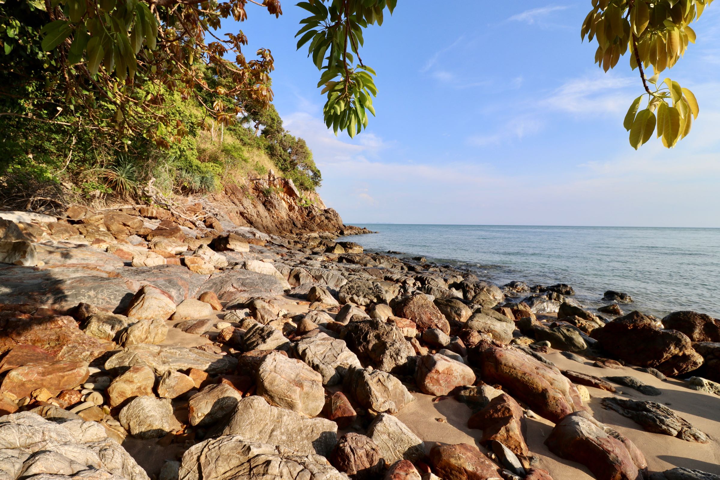 Strand im Nationalpark Mu Ko Lanta, Ko Lanta Yai, Thailand • Jamane