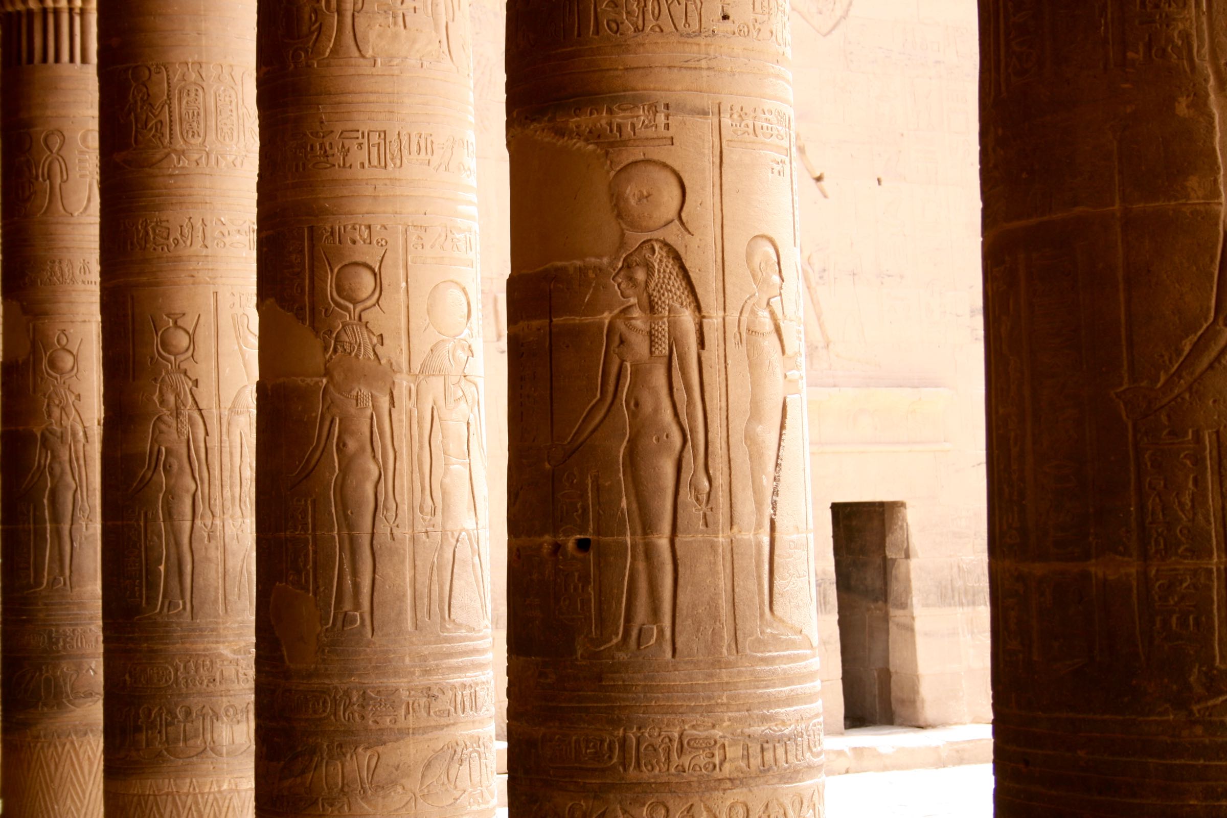 Säulen im Tempel von Philae, Ägypten