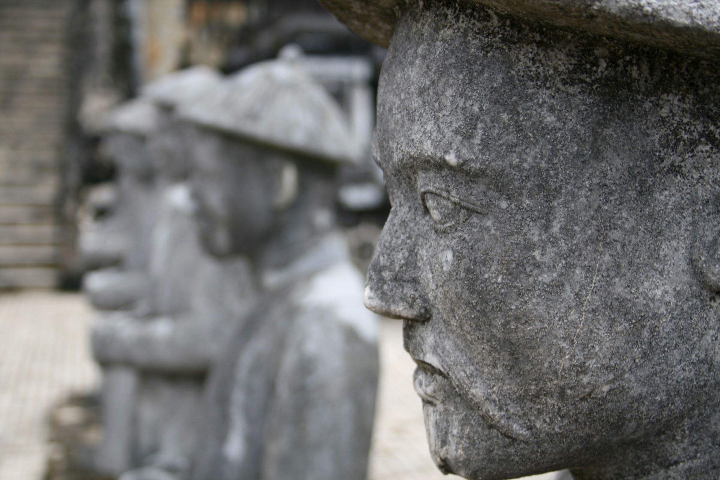 Steinfiguren am Grabmal des Khải Định, Vietnam
