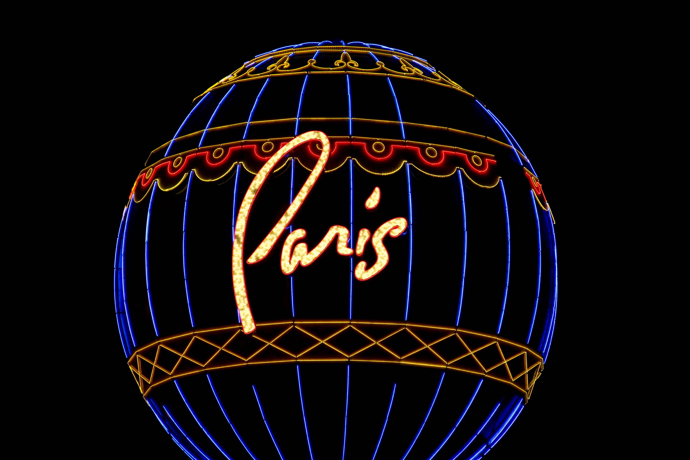 Montgolfier-Ballon vor dem Paris Las Vegas, Las Vegas, Nevada, USA