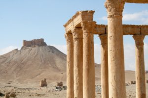 Blick auf die Zitadelle Qalʿat Ibn Maʿn, Palmyra, Syrien