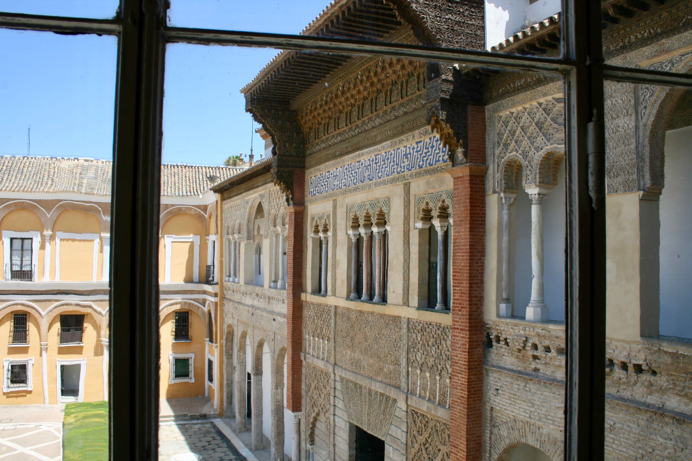 Innenhof des Alcázar von Sevilla, Andalusien, Spanien