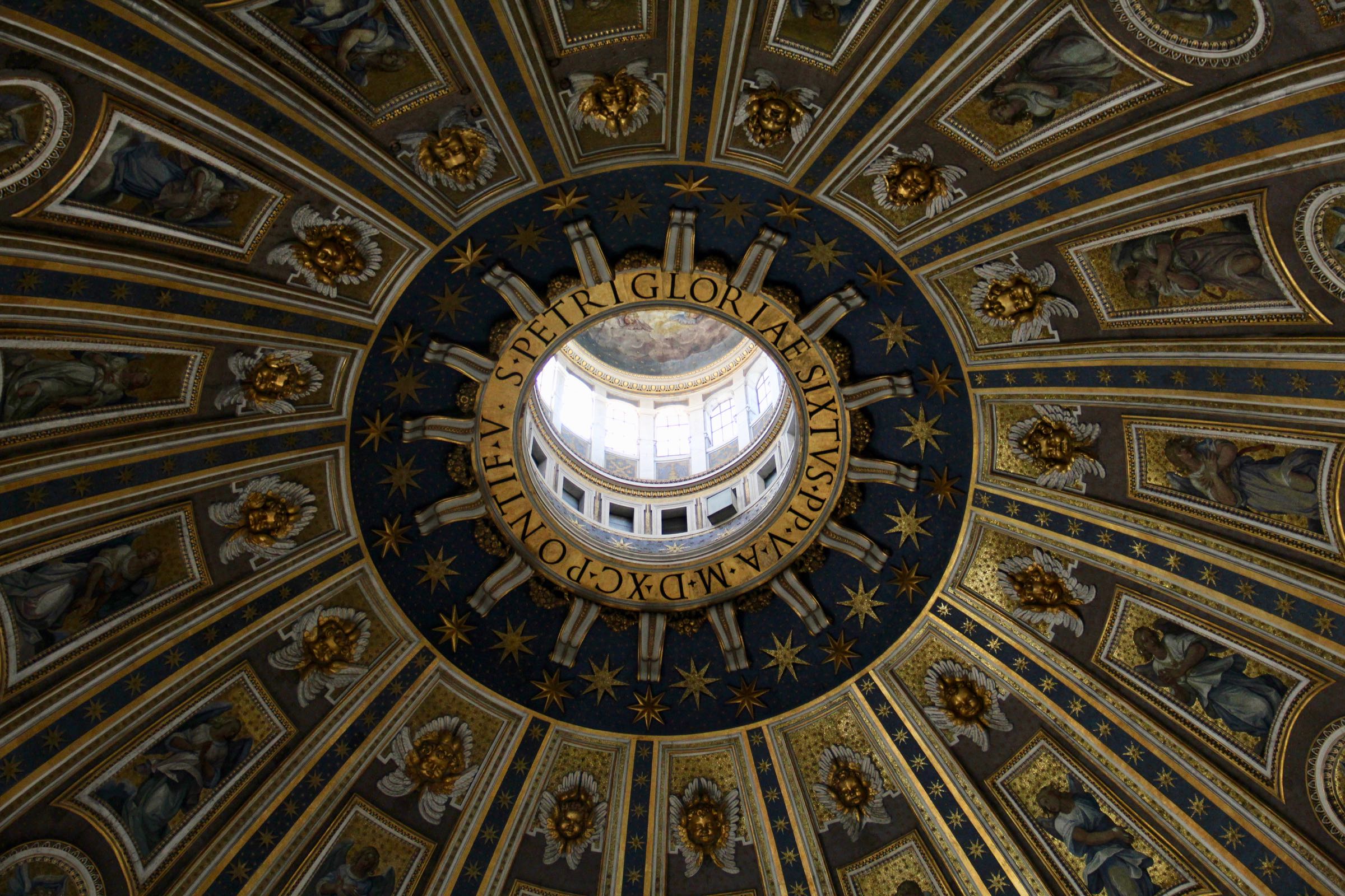 Blick in die Kuppel des Petersdoms, Vatikanstadt