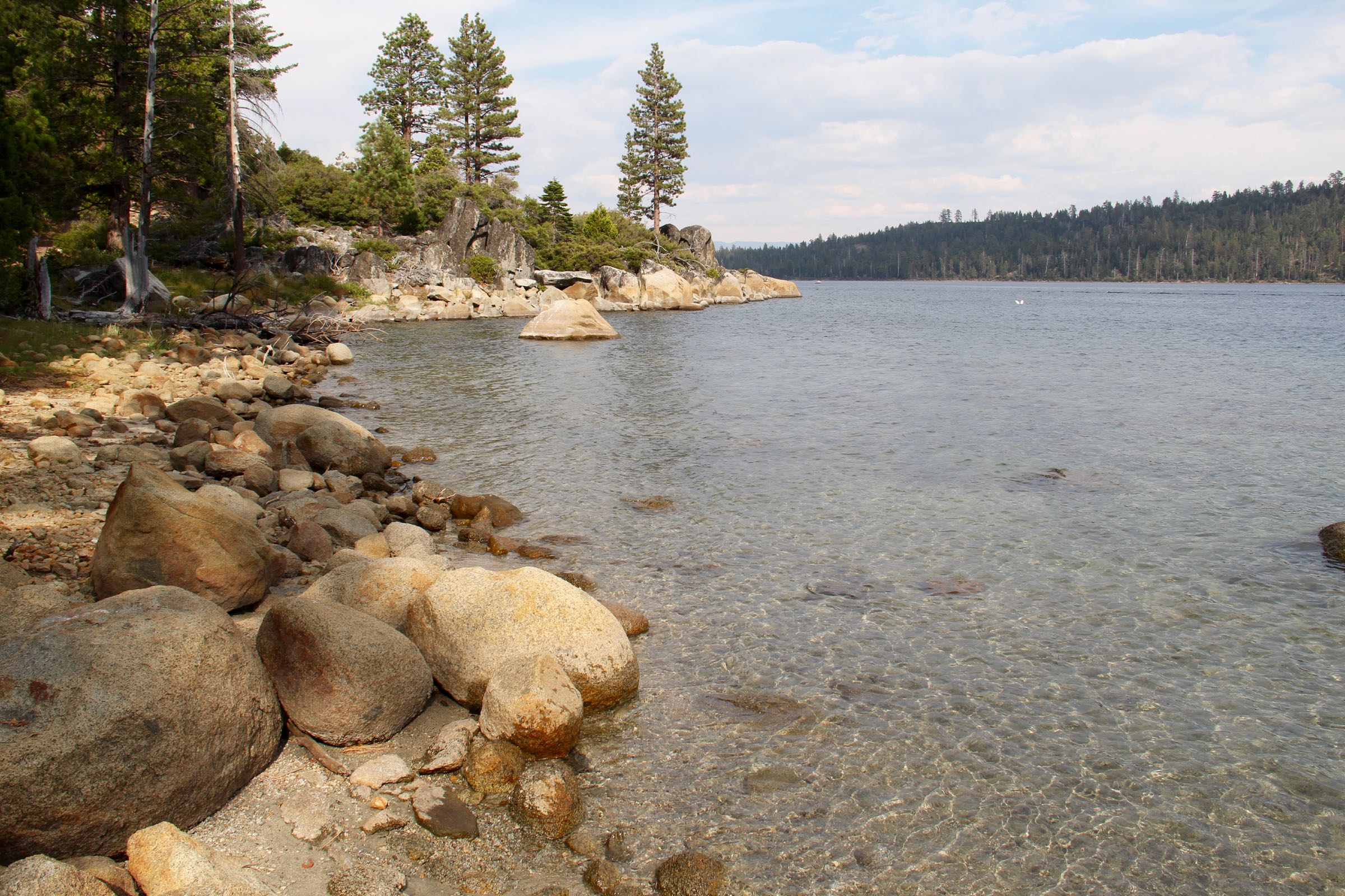Ufer der Emerald Bay (Lake Tahoe), Kalifornien, USA