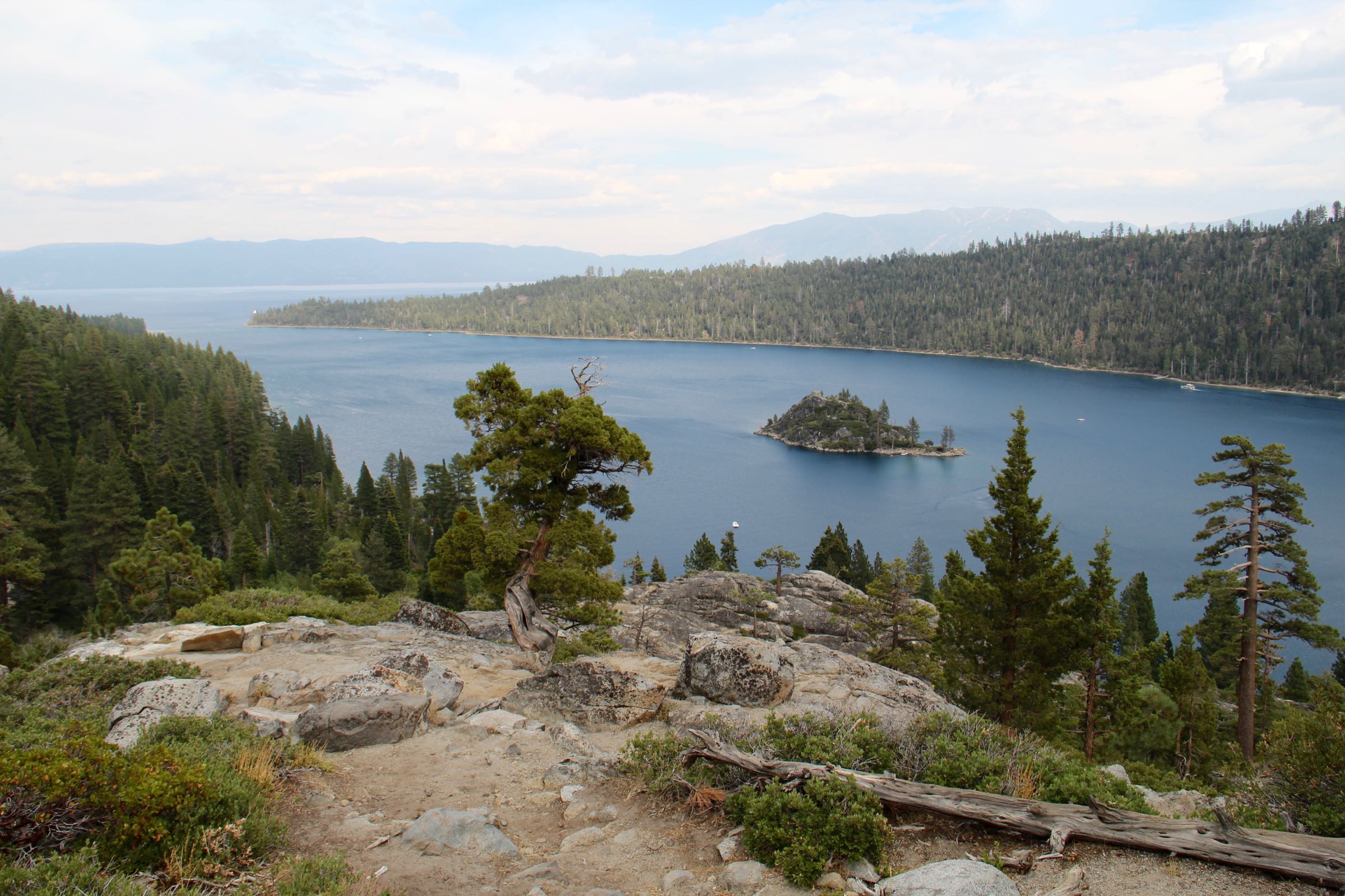 Blick auf die Emerald Bay (Lake Tahoe), Kalifornien, USA