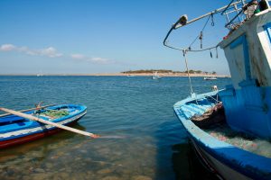 Boote auf den Kerkenna-Inseln, Tunesien